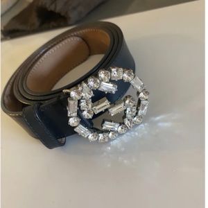 Crystal INTERLOCKING BUCKLE LEATHER BELT - BLACK